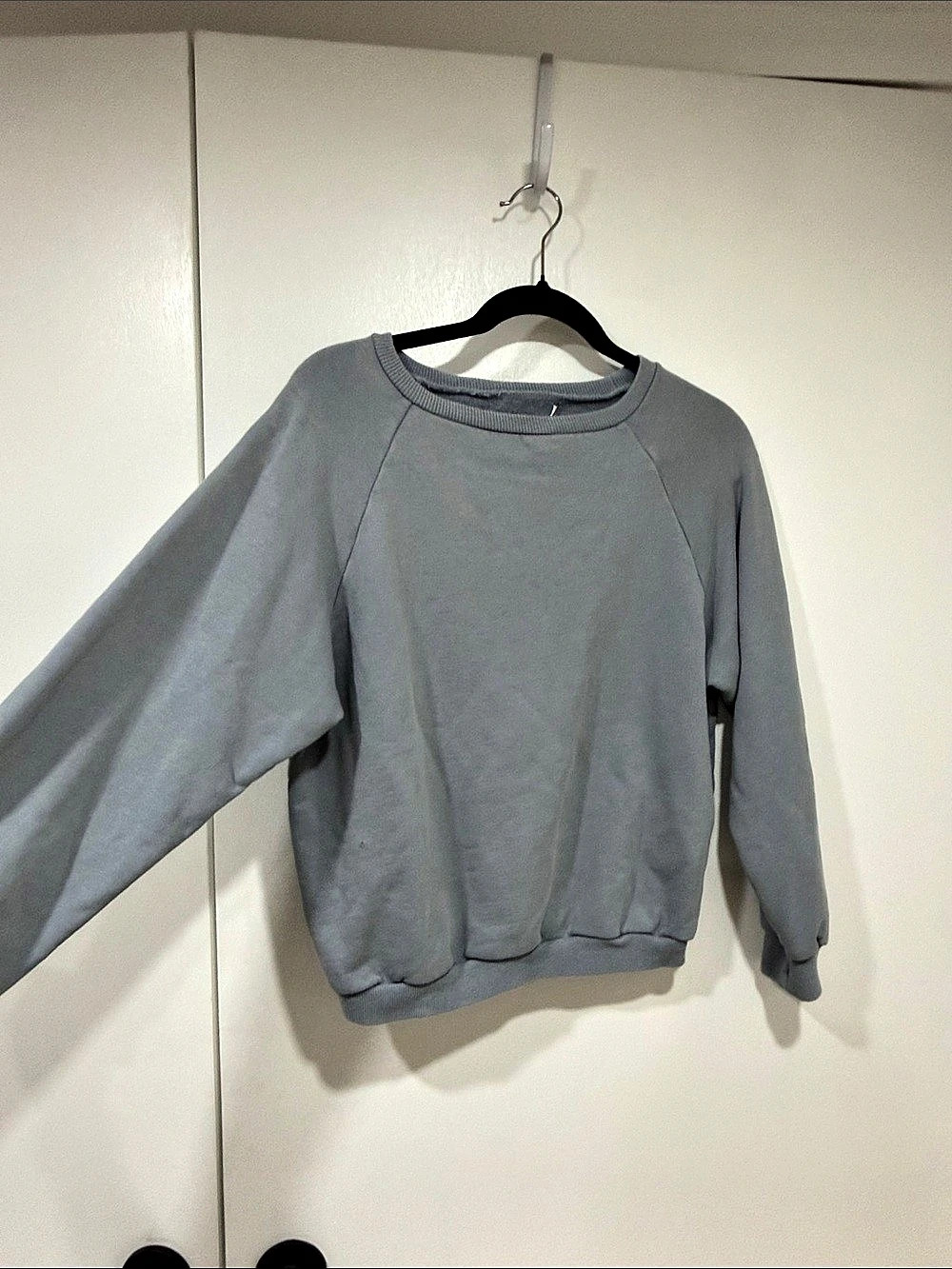 Nili Lotan Raglan Sweatshirt in Gray Like New